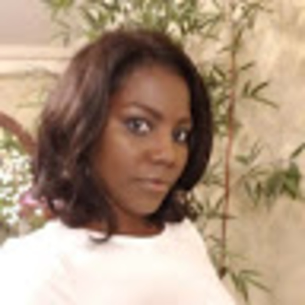 Meet your Posher, Angella